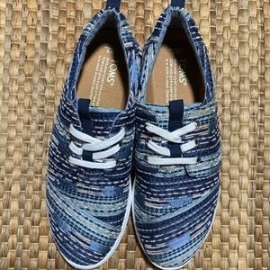 NWOT Toms Del Rey Sneakers Ladies Size 6